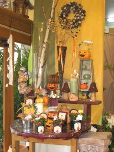 10月もあと少しですが★☆Happy　Halloween！｜「フローリスト飾り屋」　（鹿児島県鹿児島市の花キューピット加盟店 花屋）のブログ