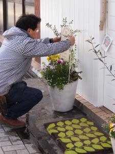 お隣さん　　ＯＰＥＮします～　お花で歓迎～！！＼(^o^)／｜「フローリスト飾り屋」　（鹿児島県鹿児島市の花キューピット加盟店 花屋）のブログ