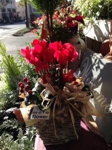 笑顔のお花たちに込められたバトンをつなぎましょ❤｜「フローリスト飾り屋」　（鹿児島県鹿児島市の花キューピット加盟店 花屋）のブログ