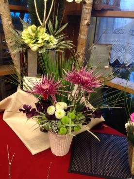 大晦日　お花で締めくくりましょう　✿｜「フローリスト飾り屋」　（鹿児島県鹿児島市の花キューピット加盟店 花屋）のブログ