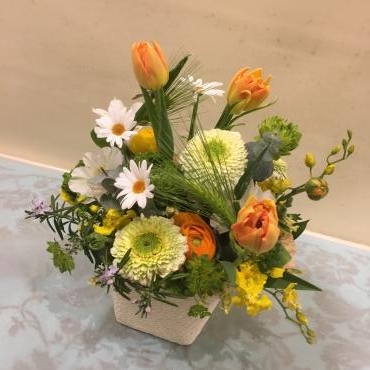 それぞれのカラーで　花贈りを輝かせます☆彡｜「フローリスト飾り屋」　（鹿児島県鹿児島市の花キューピット加盟店 花屋）のブログ