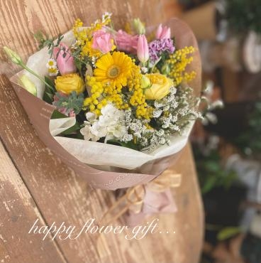 大切な人への花贈り・・・｜「フローリスト飾り屋」　（鹿児島県鹿児島市の花キューピット加盟店 花屋）のブログ